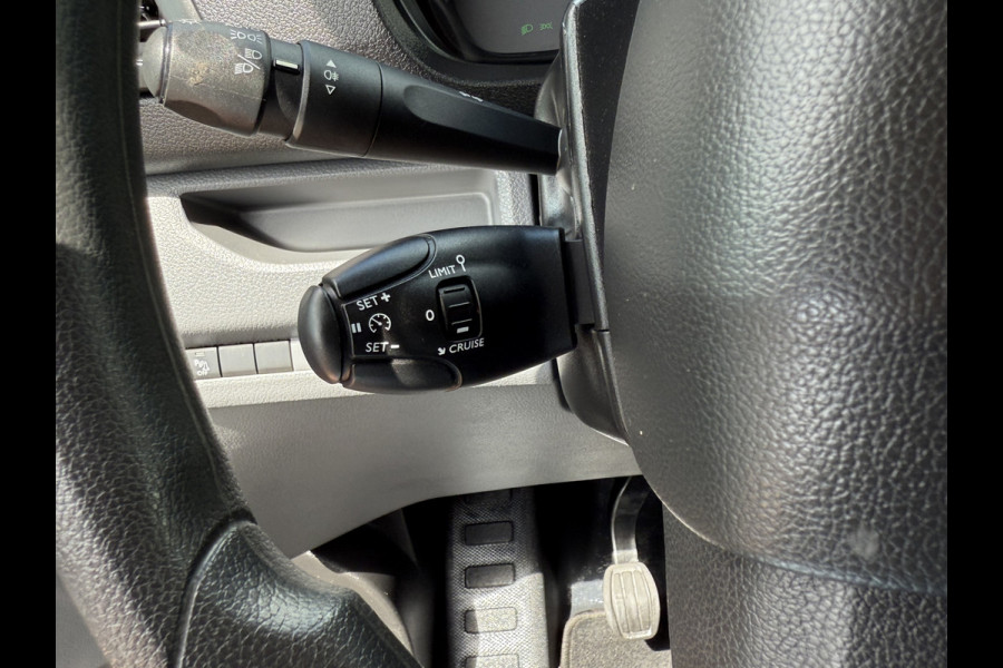 Peugeot Expert 1.5 BlueHDI 102 PK / L2H1 / TREKHAAK / AIRCO / CRUISE / BLUETOOTH / ORIG. NL