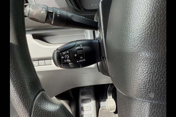 Peugeot Expert 1.5 BlueHDI 102 PK / L2H1 / TREKHAAK / AIRCO / CRUISE / BLUETOOTH / ORIG. NL