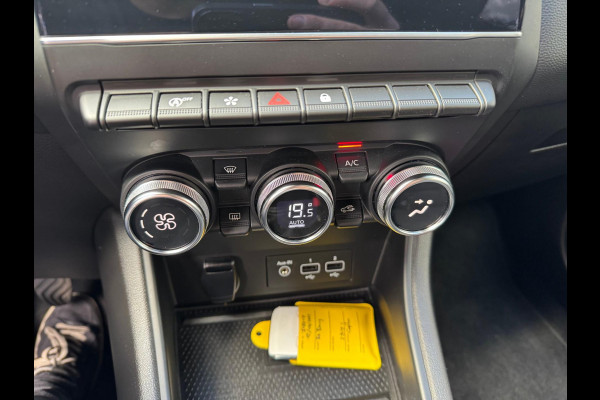Renault Captur TCe 90 Intens Groot navi / Camera / P-sensoren V&A / Dakdragers / Apple Car Play & Android Auto