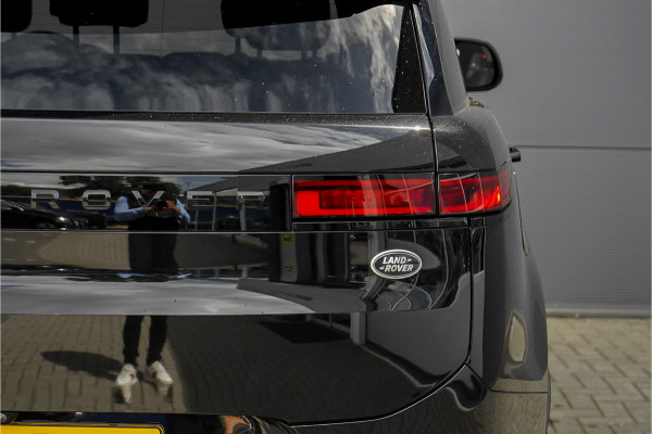 Land Rover Range Rover Sport 2.0 P440e Dynamic HSE Trekhaak Two Tone Leder 23"