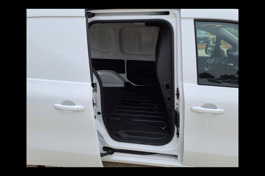 Nissan Townstar N-Connecta L1 45 kWh 122pk | Achteruitrijcamera | Groot scherm | Automatische Airco | Cruise Controle