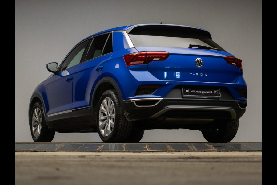 Volkswagen T-Roc 1.5 TSI Sport (APPLE CARPLAY,NAVI,LED,XENON,DIGITALE DASH,STOELVERWARMING,PDC,CRUISE,CLIMATE,NETTESTAAT))