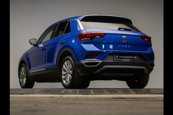 Volkswagen T-Roc 1.5 TSI Sport (APPLE CARPLAY,NAVI,LED,XENON,DIGITALE DASH,STOELVERWARMING,PDC,CRUISE,CLIMATE,NETTESTAAT))