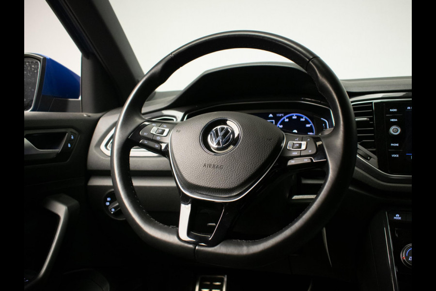 Volkswagen T-Roc 1.5 TSI Sport (APPLE CARPLAY,NAVI,LED,XENON,DIGITALE DASH,STOELVERWARMING,PDC,CRUISE,CLIMATE,NETTESTAAT))