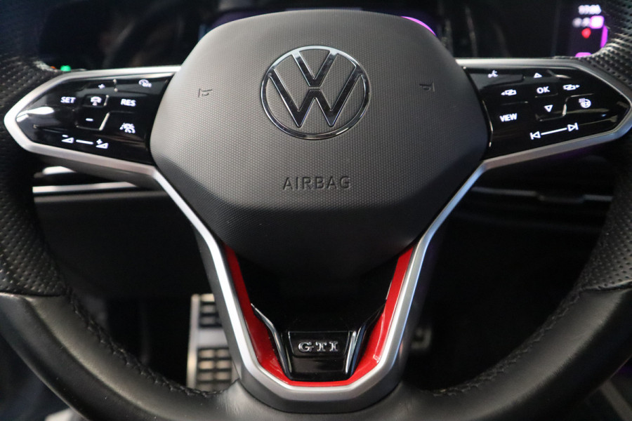 Volkswagen Golf 2.0 TSI GTI VCP Panorama Head up Navigatie Harman Kardon sfeerverlichting  camera