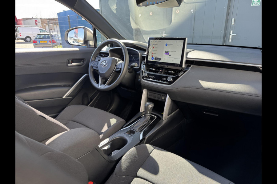 Toyota Corolla Cross Hybrid 200 Style | El.achterklep | Navi | Adaptive cruise control | Prijs is rijklaar