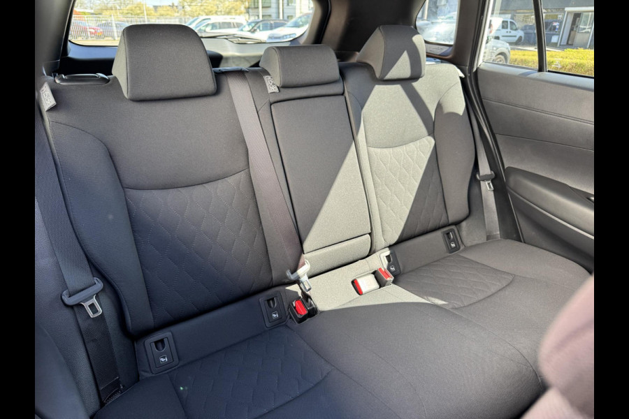 Toyota Corolla Cross Hybrid 200 Style | El.achterklep | Navi | Adaptive cruise control | Prijs is rijklaar