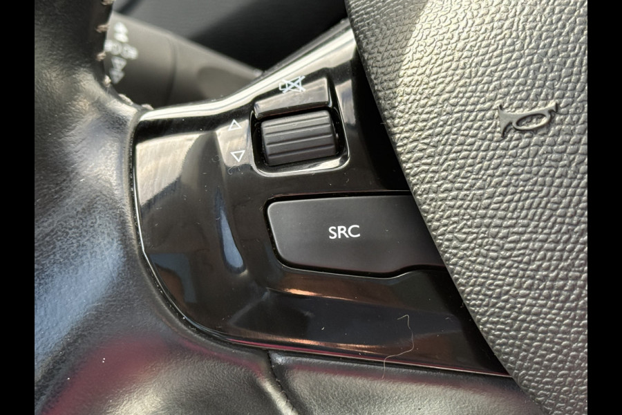 Peugeot 308 SW BWJ 2018 | 1.2PT 111PK Executive | LEER | PANO DAK | CLIMA | NAVI | CRUISE |
