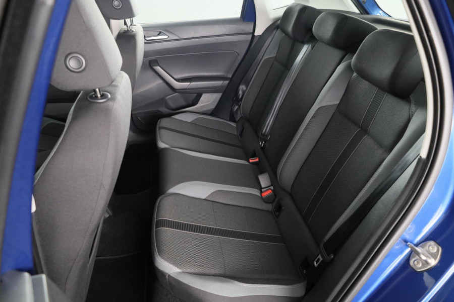 Volkswagen Polo 1.0 TSI Style 95 pk | Navigatie | LM-velgen|Parkeersensoren | Digital display| Adaptieve cruise control|