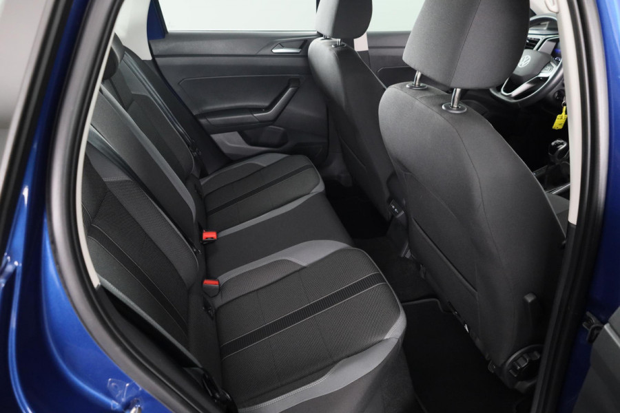 Volkswagen Polo 1.0 TSI Style 95 pk | Navigatie | LM-velgen|Parkeersensoren | Digital display| Adaptieve cruise control|