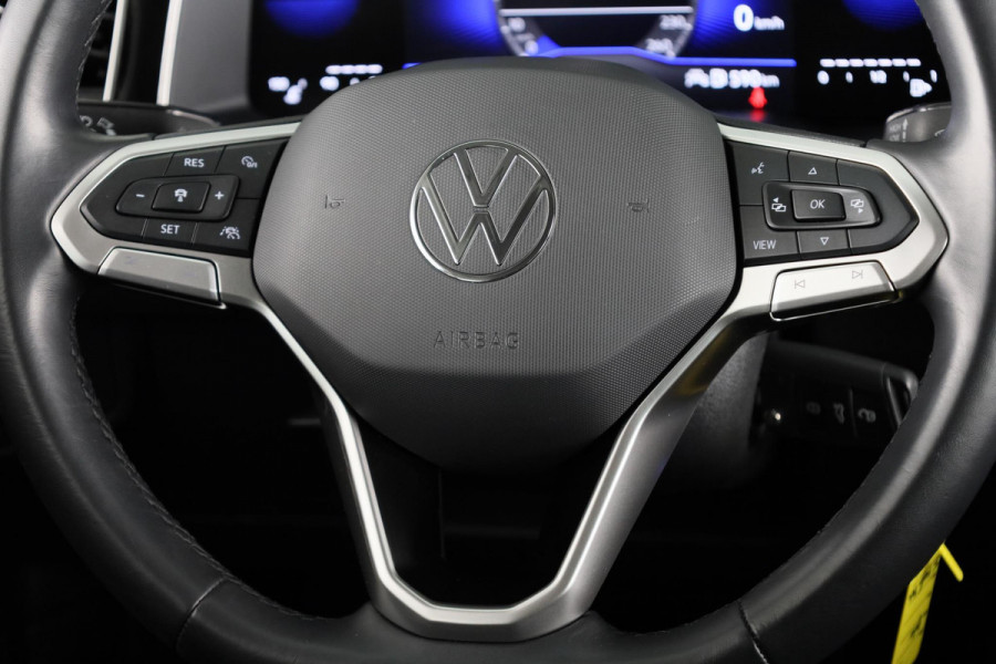 Volkswagen Polo 1.0 TSI Style 95 pk | Navigatie | LM-velgen|Parkeersensoren | Digital display| Adaptieve cruise control|