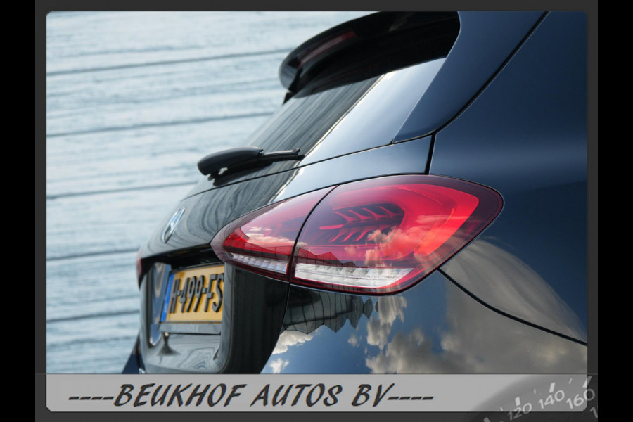 Mercedes-Benz A-Klasse 180 Business Amg Panorama Navi Xenon