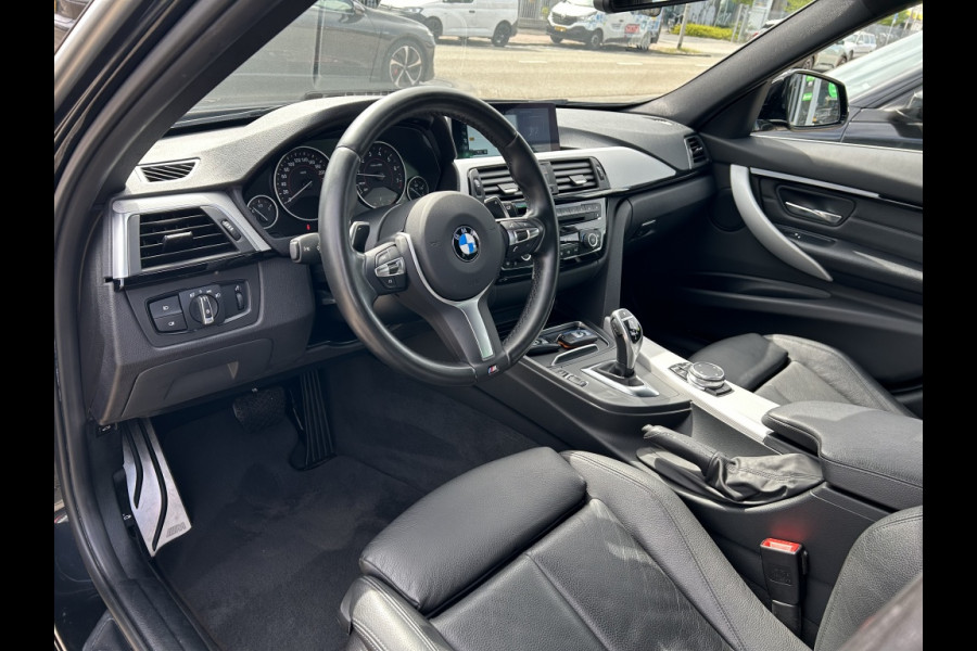 BMW 3 Serie Touring 320i Sp.L Exec.