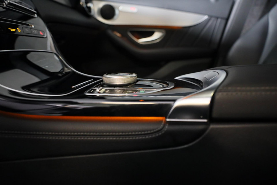 Mercedes-Benz GLC Coupé 250 4MATIC AMG 63 Look / AUT / Open Dak / Dode Hoek / Cruise Control / Camera / Pdc / Xenon / 19 In