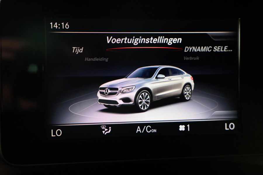 Mercedes-Benz GLC Coupé 250 4MATIC AMG 63 Look / AUT / Open Dak / Dode Hoek / Cruise Control / Camera / Pdc / Xenon / 19 In