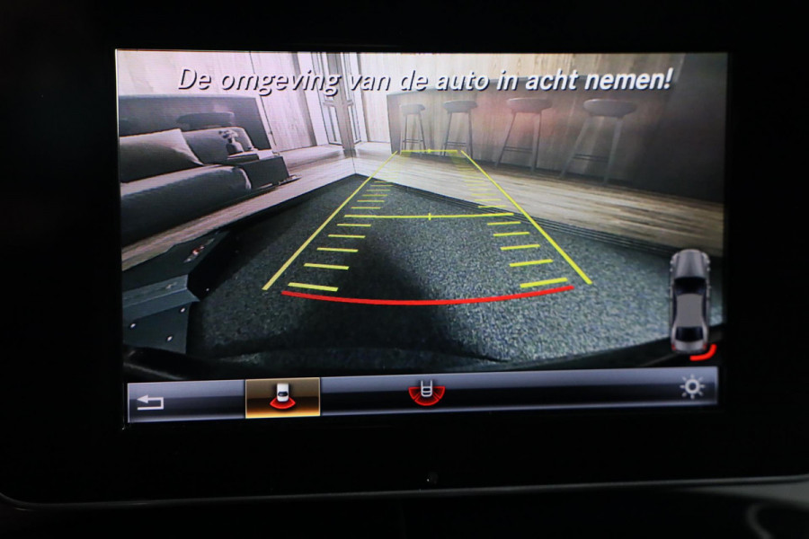 Mercedes-Benz GLC Coupé 250 4MATIC AMG 63 Look / AUT / Open Dak / Dode Hoek / Cruise Control / Camera / Pdc / Xenon / 19 In