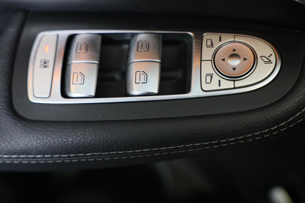 Mercedes-Benz GLC Coupé 250 4MATIC AMG 63 Look / AUT / Open Dak / Dode Hoek / Cruise Control / Camera / Pdc / Xenon / 19 In