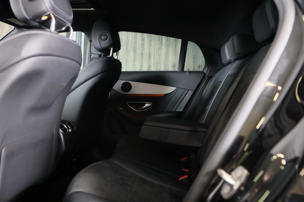 Mercedes-Benz GLC Coupé 250 4MATIC AMG 63 Look / AUT / Open Dak / Dode Hoek / Cruise Control / Camera / Pdc / Xenon / 19 In