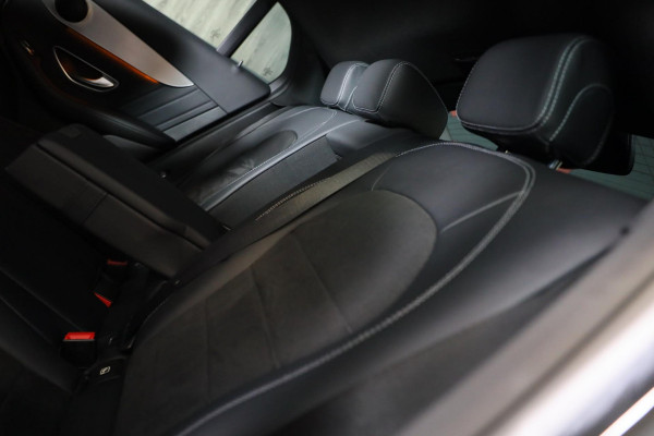Mercedes-Benz GLC Coupé 250 4MATIC AMG 63 Look / AUT / Open Dak / Dode Hoek / Cruise Control / Camera / Pdc / Xenon / 19 In