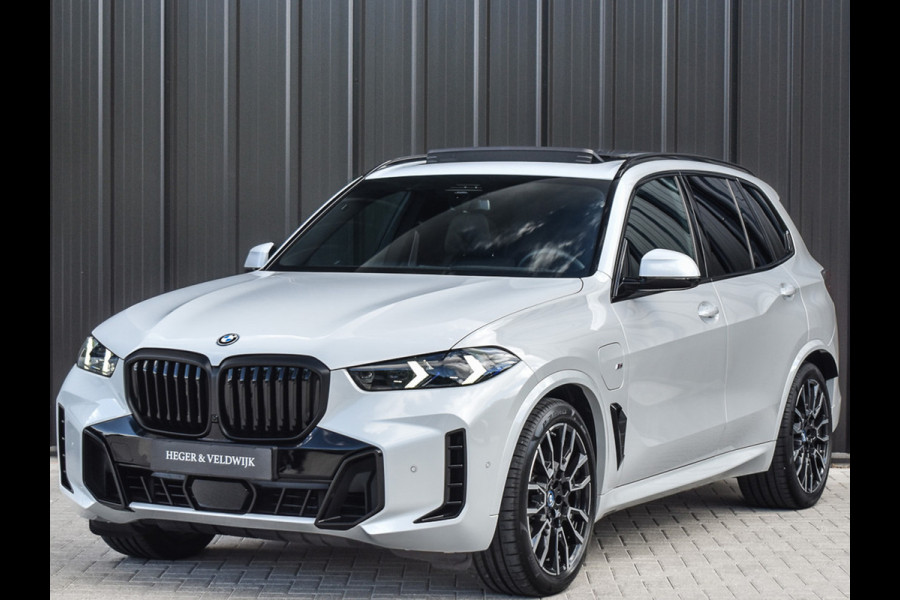 BMW X5 xDrive50e | M-SPORT | PANORAMADAK | LUCHTVERING | DRIVING ASSISTANT | ACTIVE CRUISE | COMFORT ACCESS | ICONIC GLOW | COMFORT SEA