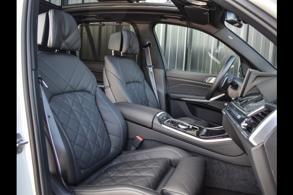 BMW X5 xDrive50e | M-SPORT | PANORAMADAK | LUCHTVERING | DRIVING ASSISTANT | ACTIVE CRUISE | COMFORT ACCESS | ICONIC GLOW | COMFORT SEA