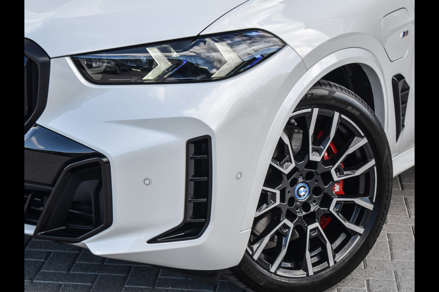 BMW X5 xDrive50e | M-SPORT | PANORAMADAK | LUCHTVERING | DRIVING ASSISTANT | ACTIVE CRUISE | COMFORT ACCESS | ICONIC GLOW | COMFORT SEA