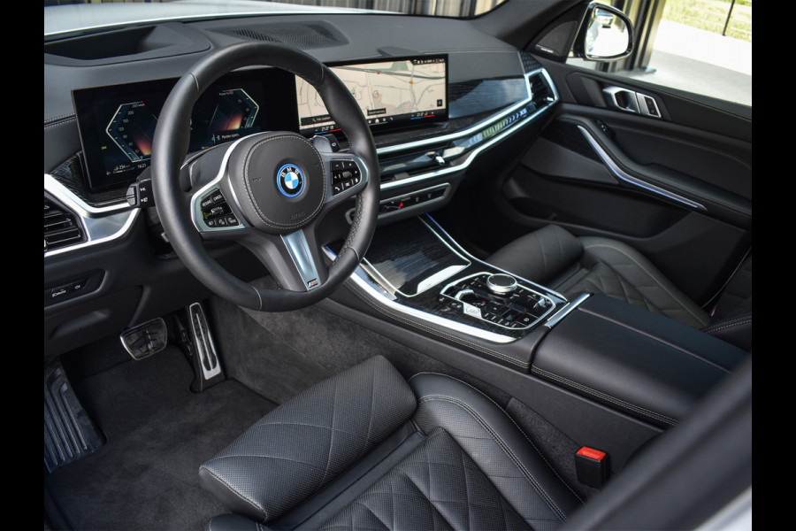 BMW X5 xDrive50e | M-SPORT | PANORAMADAK | LUCHTVERING | DRIVING ASSISTANT | ACTIVE CRUISE | COMFORT ACCESS | ICONIC GLOW | COMFORT SEA