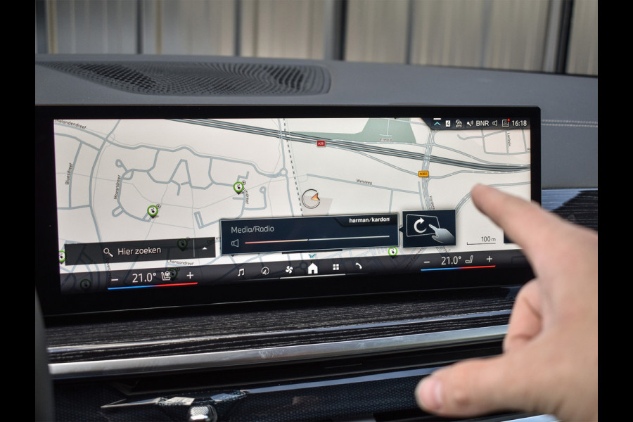 BMW X5 xDrive50e | M-SPORT | PANORAMADAK | LUCHTVERING | DRIVING ASSISTANT | ACTIVE CRUISE | COMFORT ACCESS | ICONIC GLOW | COMFORT SEA