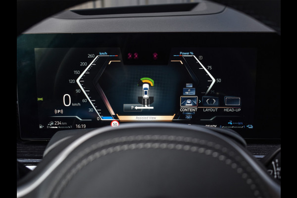 BMW X5 xDrive50e | M-SPORT | PANORAMADAK | LUCHTVERING | DRIVING ASSISTANT | ACTIVE CRUISE | COMFORT ACCESS | ICONIC GLOW | COMFORT SEA
