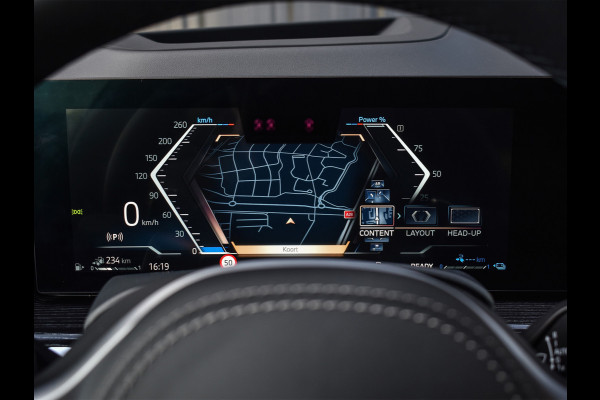 BMW X5 xDrive50e | M-SPORT | PANORAMADAK | LUCHTVERING | DRIVING ASSISTANT | ACTIVE CRUISE | COMFORT ACCESS | ICONIC GLOW | COMFORT SEA