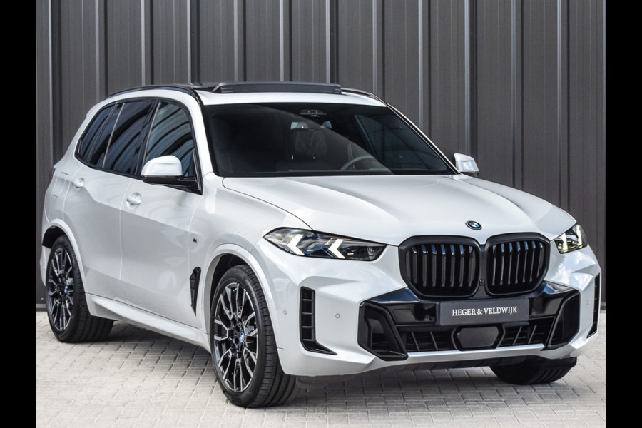 BMW X5 xDrive50e | M-SPORT | PANORAMADAK | LUCHTVERING | DRIVING ASSISTANT | ACTIVE CRUISE | COMFORT ACCESS | ICONIC GLOW | COMFORT SEA