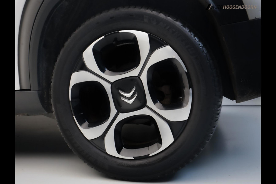 Citroën C3 Aircross 1.2 PureTech Shine 130pk (APPLE CARPLAY,AUTOMAAT,KEYLESS,PARKEERSENSOREN,CLIMATE,CRUISE,LM-VELGEN,TOPCONDITIE)