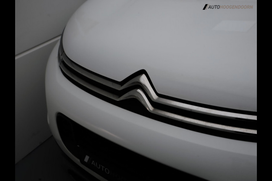 Citroën C3 Aircross 1.2 PureTech Shine 130pk (APPLE CARPLAY,AUTOMAAT,KEYLESS,PARKEERSENSOREN,CLIMATE,CRUISE,LM-VELGEN,TOPCONDITIE)