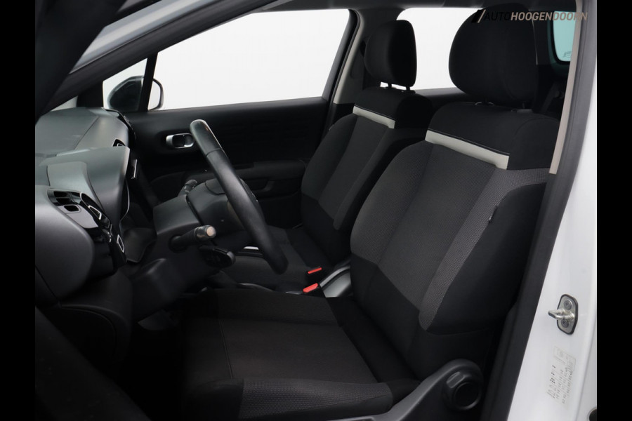 Citroën C3 Aircross 1.2 PureTech Shine 130pk (APPLE CARPLAY,AUTOMAAT,KEYLESS,PARKEERSENSOREN,CLIMATE,CRUISE,LM-VELGEN,TOPCONDITIE)