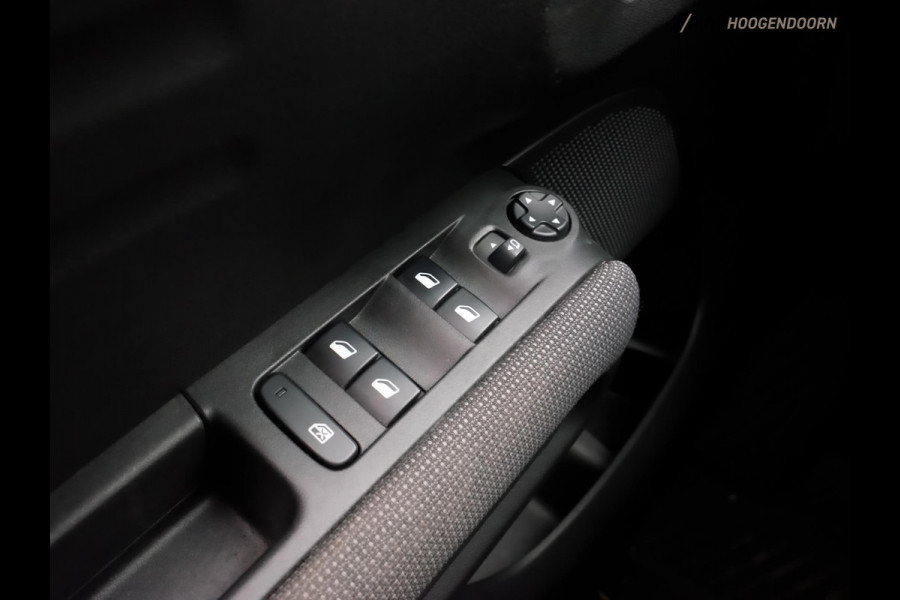Citroën C3 Aircross 1.2 PureTech Shine 130pk (APPLE CARPLAY,AUTOMAAT,KEYLESS,PARKEERSENSOREN,CLIMATE,CRUISE,LM-VELGEN,TOPCONDITIE)