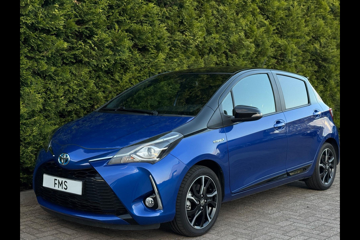 Toyota Yaris 1.5 Hybrid Bi-Tone Navigatie Camera Toyota Yaris 1.5 Hybrid Bi-Tone Navigatie Camera