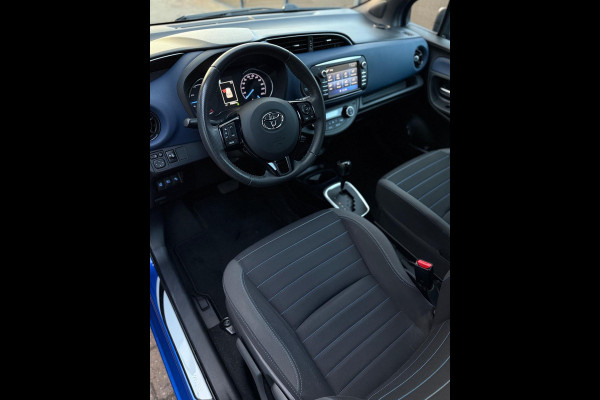 Toyota Yaris 1.5 Hybrid Bi-Tone Navigatie Camera