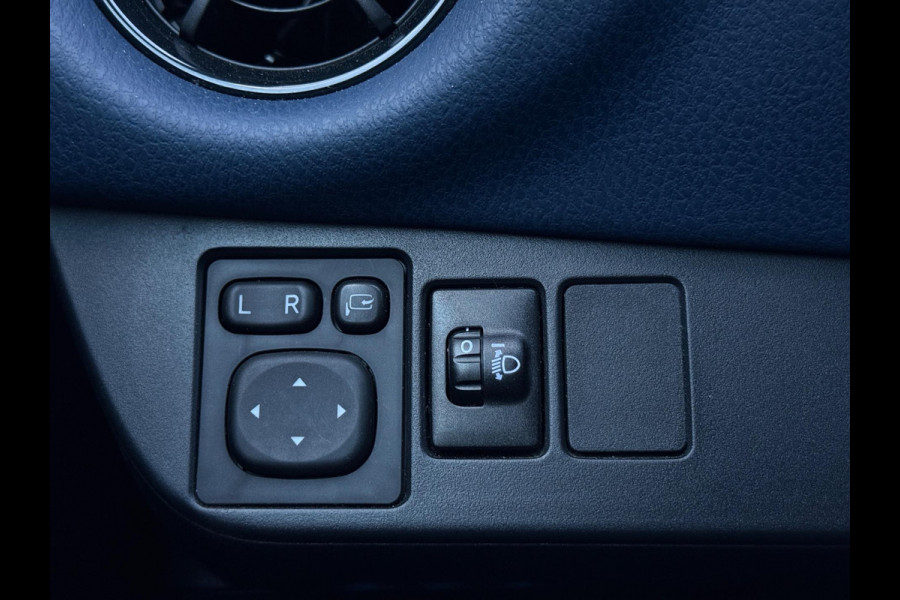 Toyota Yaris 1.5 Hybrid Bi-Tone Navigatie Camera