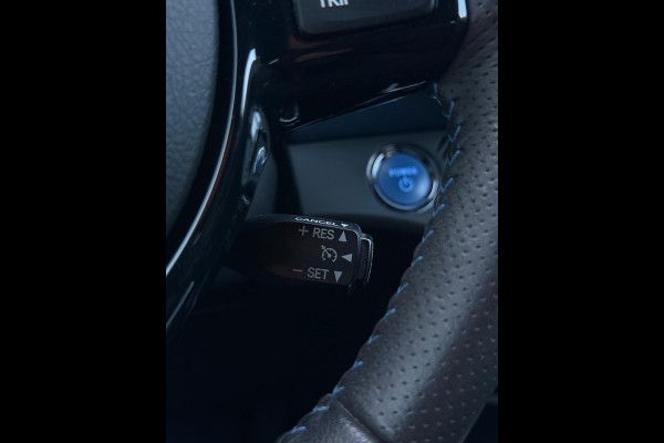 Toyota Yaris 1.5 Hybrid Bi-Tone Navigatie Camera