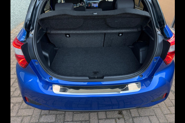 Toyota Yaris 1.5 Hybrid Bi-Tone Navigatie Camera