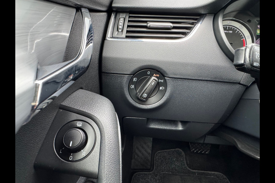 Škoda Octavia Combi 1.0 TSI * Cruise * PDC * Trekhaak * AppleCarPlay *
