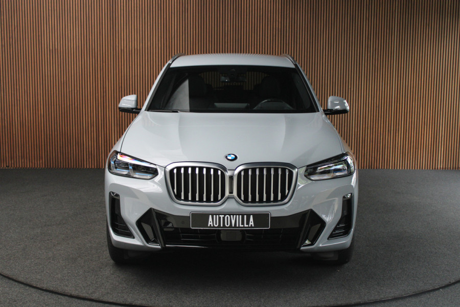 BMW X3 xDrive20i High Exe M-Pakket Leer Camera HUD ACC Navi Laser LED Elektr. achterklep Climate (3-zone) Elektr. trekhaak PDC LM velgen