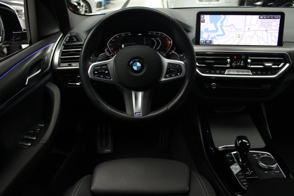 BMW X3 xDrive20i High Exe M-Pakket Leer Camera HUD ACC Navi Laser LED Elektr. achterklep Climate (3-zone) Elektr. trekhaak PDC LM velgen