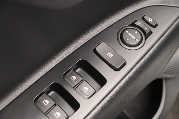 Kia Stonic 1.0 T-GDi ExecutiveLine Carplay Leder Camera Navigatie * 1e Eigenaar *