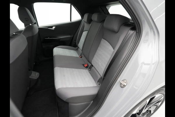 Volkswagen ID.3 Pro 58 kWh 204pk Navigatie Privacyglas Pdc Acc Stoelverwarming 238