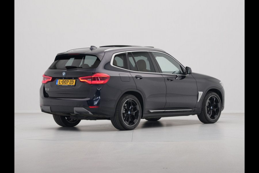BMW iX3 High Executive 80 kWh 285pk Panorama Navigatie Trekhaak Stoelverwarming 115