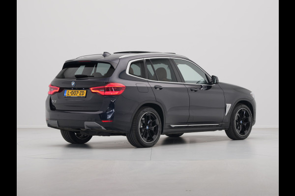 BMW iX3 High Executive 80 kWh 285pk Panorama Navigatie Trekhaak Stoelverwarming 115