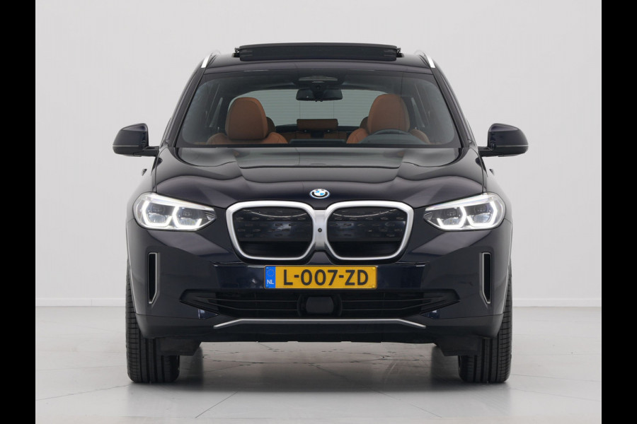 BMW iX3 High Executive 80 kWh 285pk Panorama Navigatie Trekhaak Stoelverwarming 115