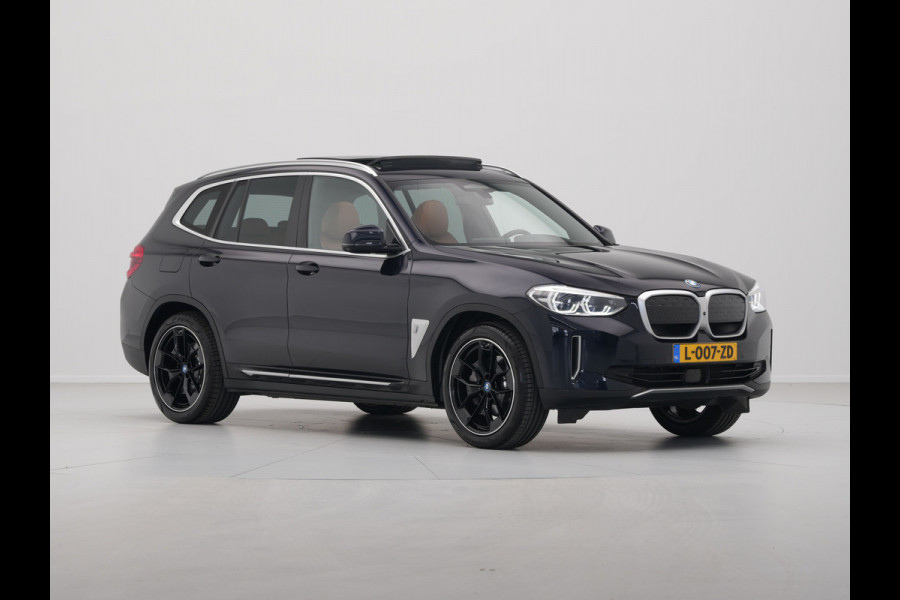 BMW iX3 High Executive 80 kWh 285pk Panorama Navigatie Trekhaak Stoelverwarming 115