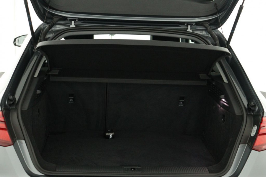 Audi A3 Sportback PHEV 40 e-tron Advance Sport - Stoelverwarming - Navigatie - Trekhaak Afneembaar - Vitual Cockpit- Cruise Control - 12 maanden Bovag garantie